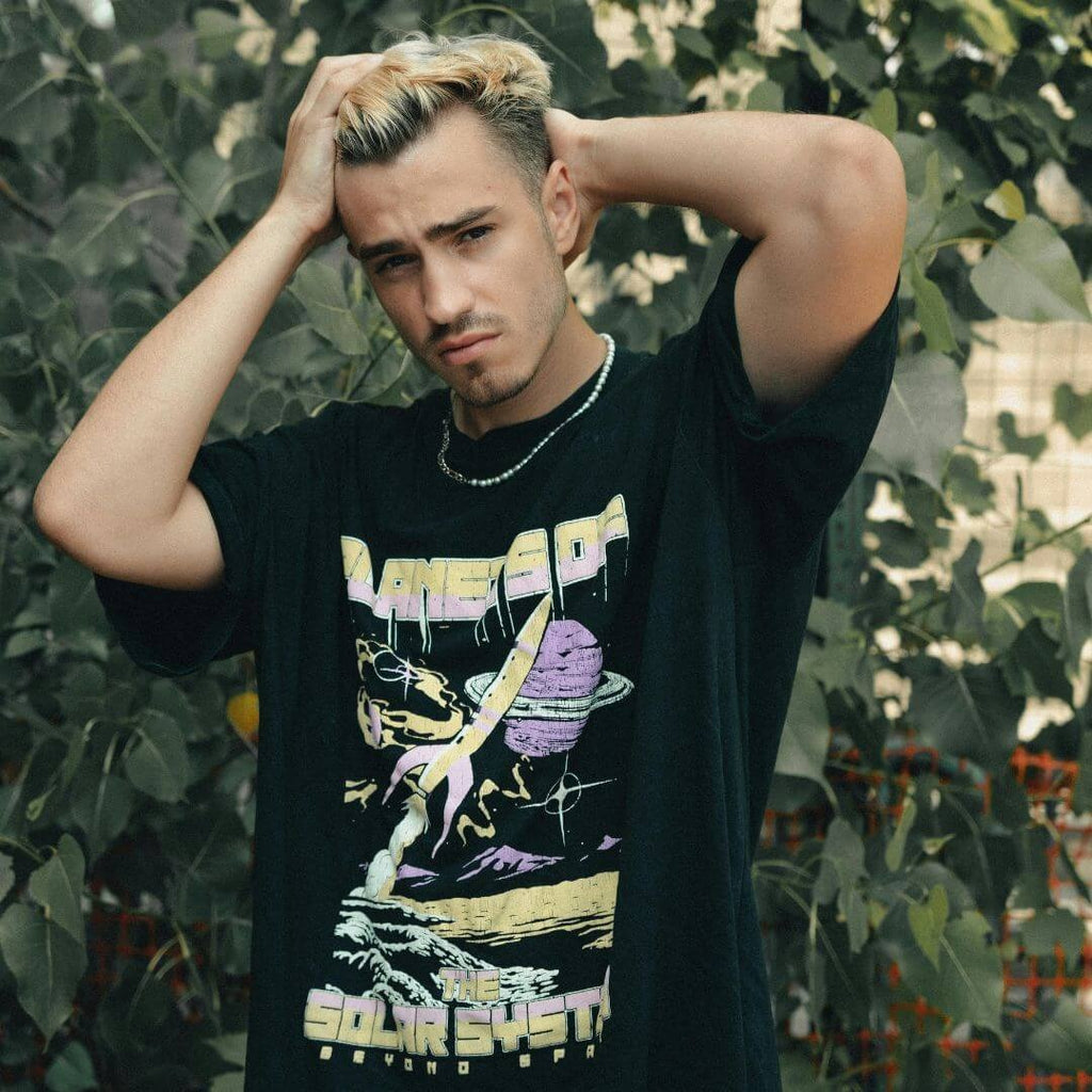 900,000 T-Shirt Designs (with Resell Rights!)